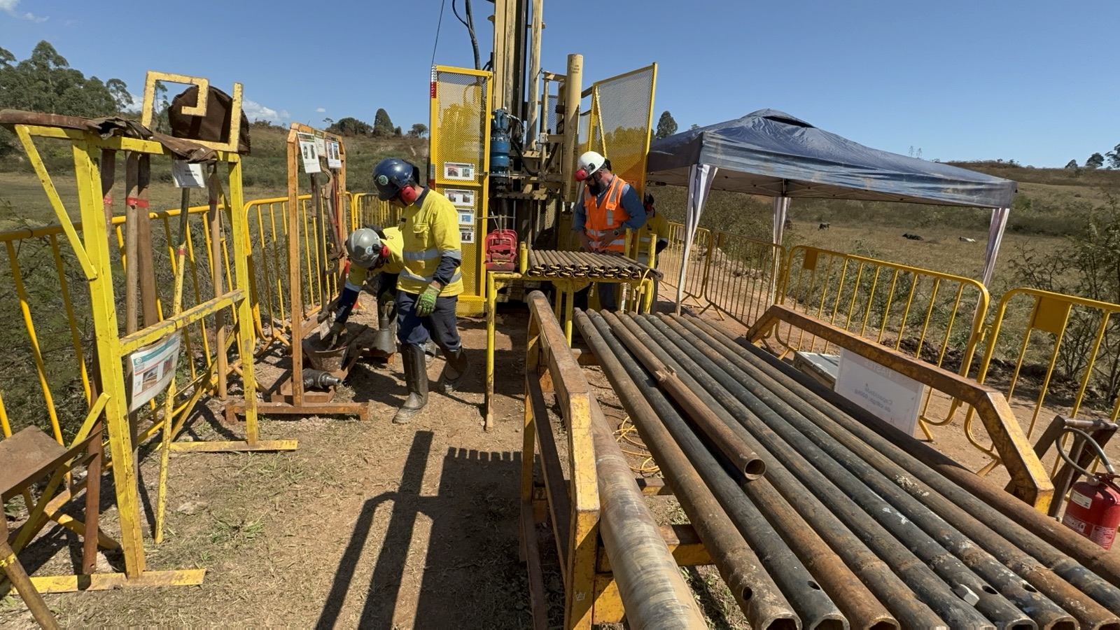 Sonda multifuncional operando en pila de relaves